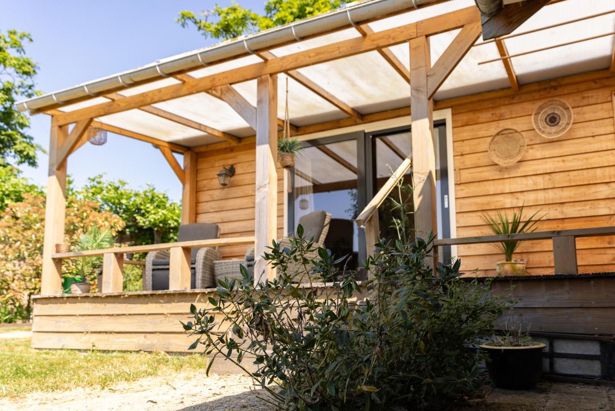 Villa Gezellig Ruim Landelijk Huisje Aan Het Water Spijkenisse Exterior foto